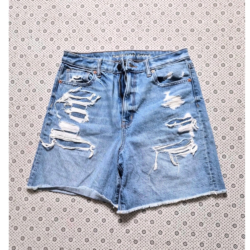 American Eagle Outfitters High Waisted Ripped Denim Shorts Women Size8 LightWash